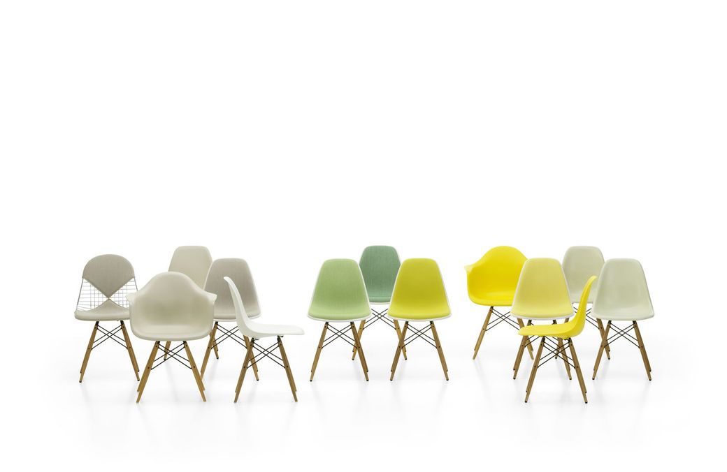Eames Plastic Armchair DAX