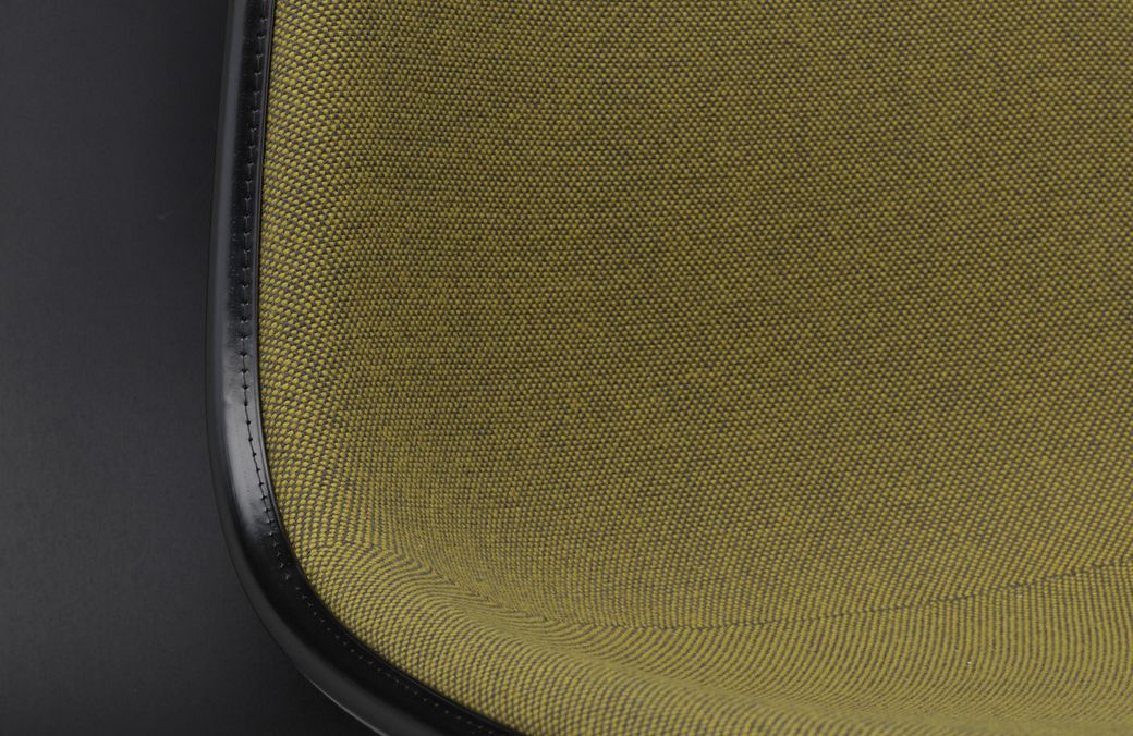 Eames Plastic Side Chair PSCC