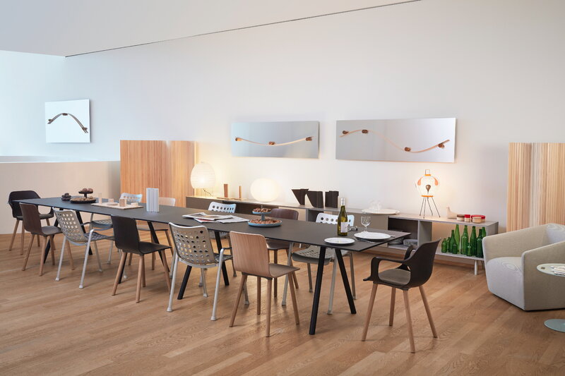 Vitra HAL Wood chair, oak - black | One52 Furniture