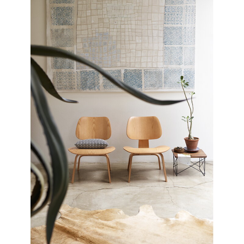 Vitra Eames LTR Occasional table, marble - basic dark | One52 Furniture