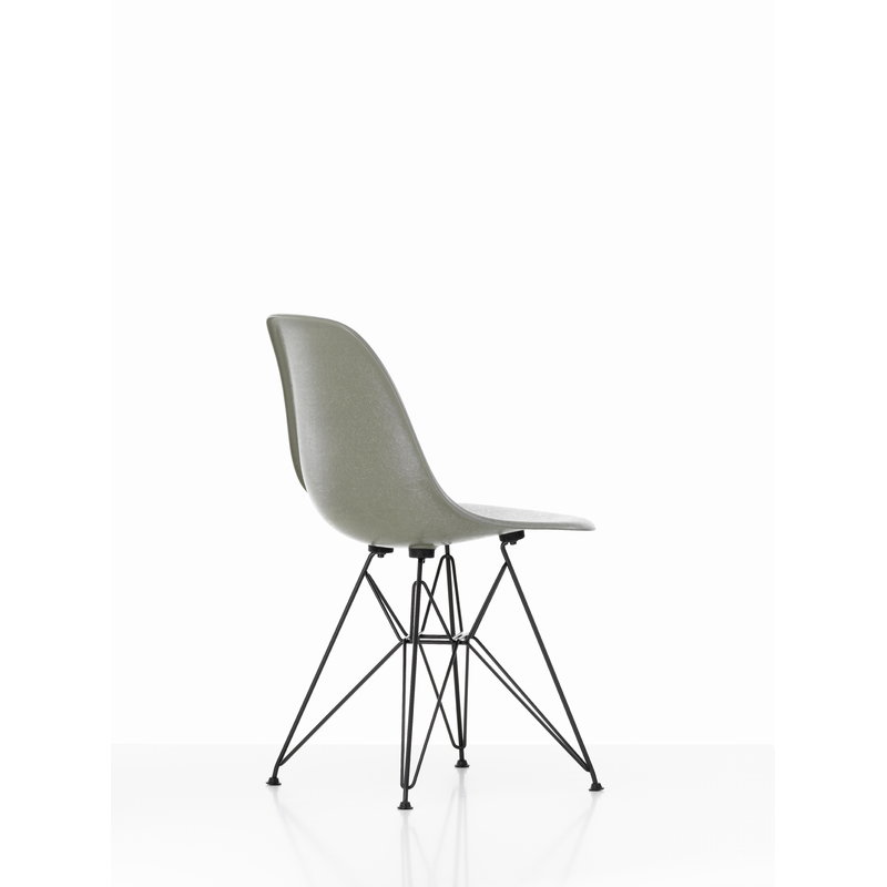 Vitra Eames DSR Fiberglass Chair, raw umber - black | One52 Furniture