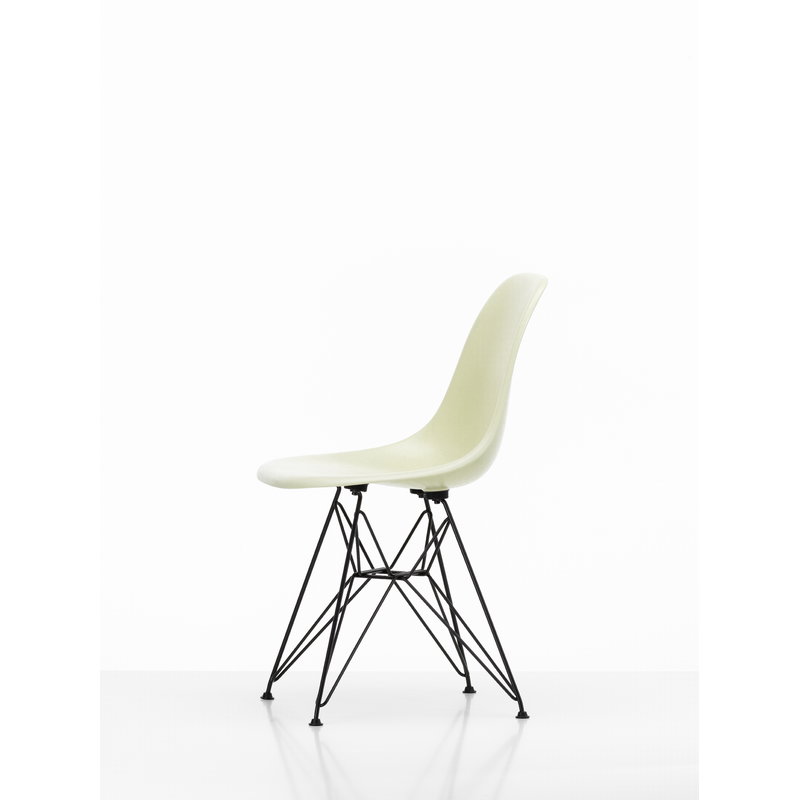 Vitra Eames DSR Fiberglass Chair, parchment - black | One52 Furniture