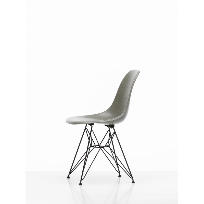 Vitra Eames DSR Fiberglass Chair, raw umber - black | One52 Furniture