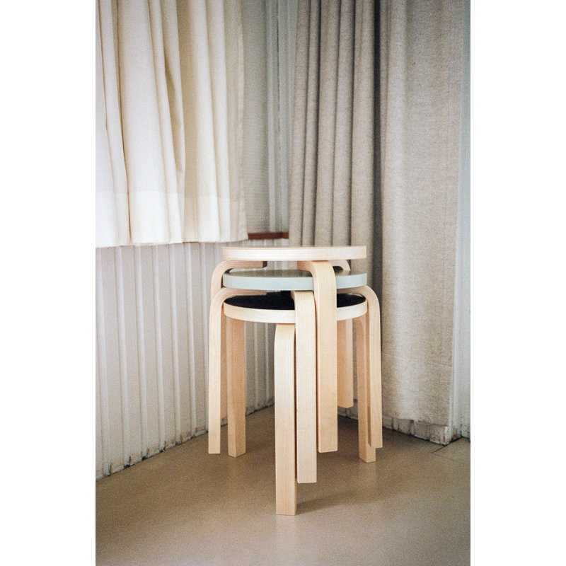 Artek|Chairs, Stools|Aalto stool 60, black linoleum - birch