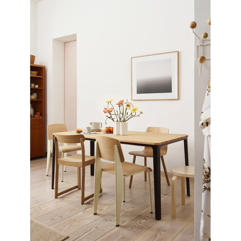 Vitra Standard chair, Prouvé Blanc Colombe - oak | One52 Furniture
