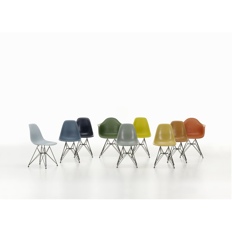 Vitra Eames DSR Fiberglass Chair, sea foam green - black | One52 Furniture