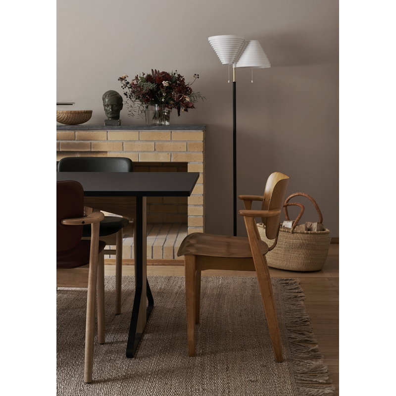 Artek|Floor lamps|Aalto floor lamp A810, brass