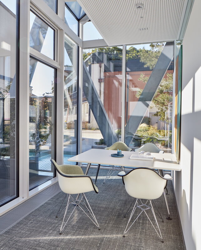 Vitra O-Tidy organizer, dark grey | One52 Furniture