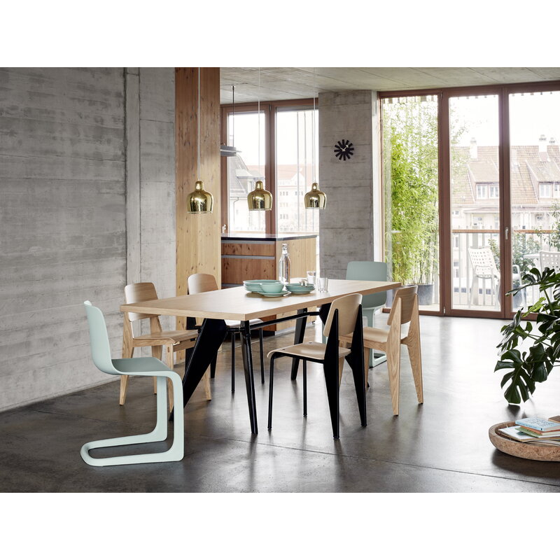 Vitra EM Table 200 x 90 cm, natural oak - deep black | One52 Furniture