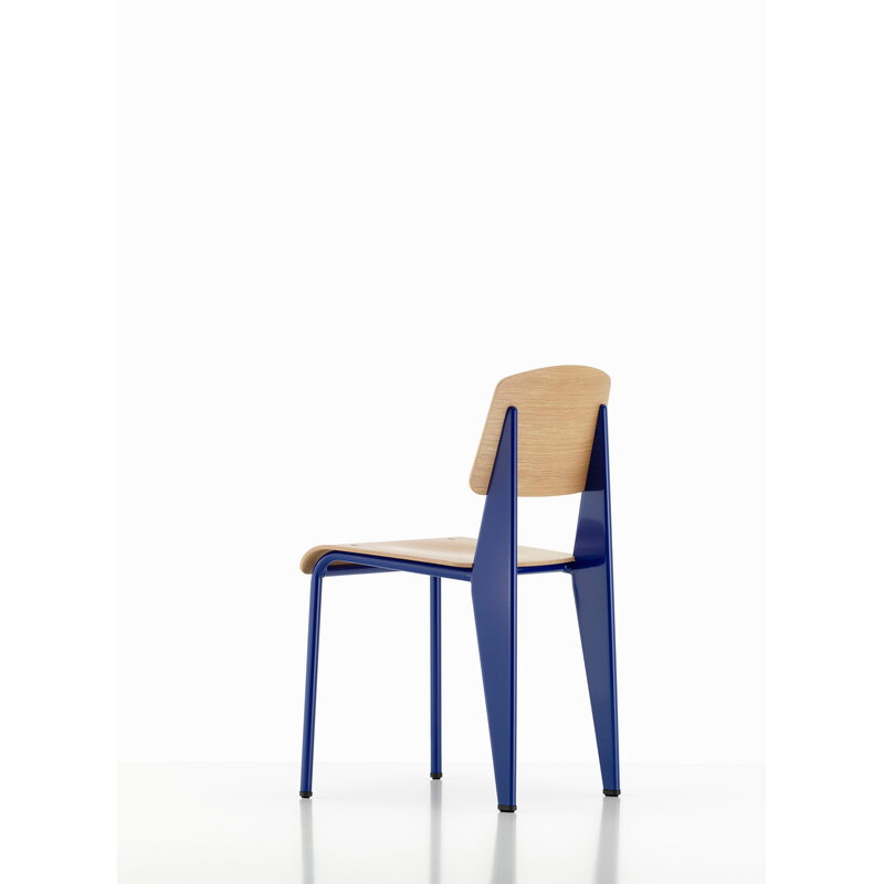 Vitra Standard chair, Prouvé Bleu Marcoule - oak | One52 Furniture