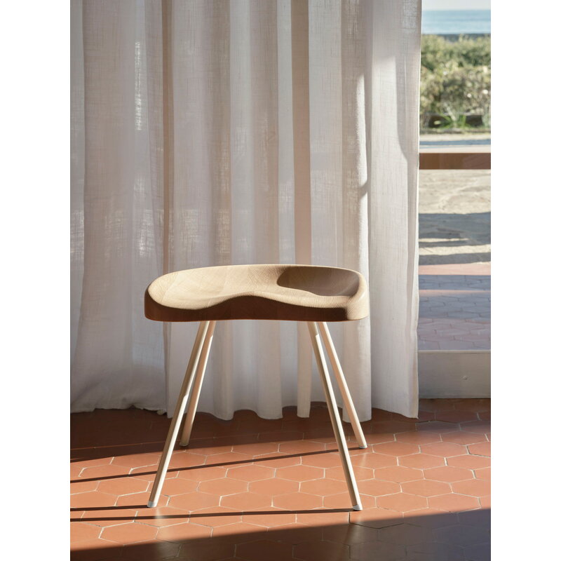 Vitra Tabouret 307 stool, natural oak | One52 Furniture