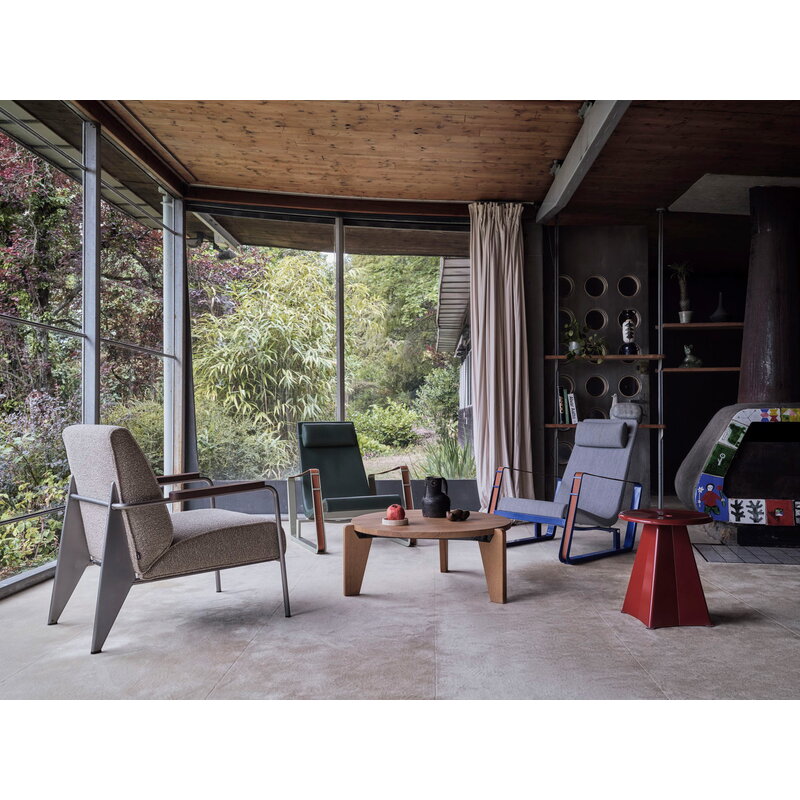 Vitra Tabouret Métallique stool, Japanese red | One52 Furniture