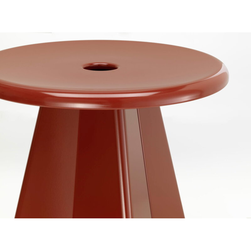 Vitra Tabouret Métallique stool, Japanese red | One52 Furniture