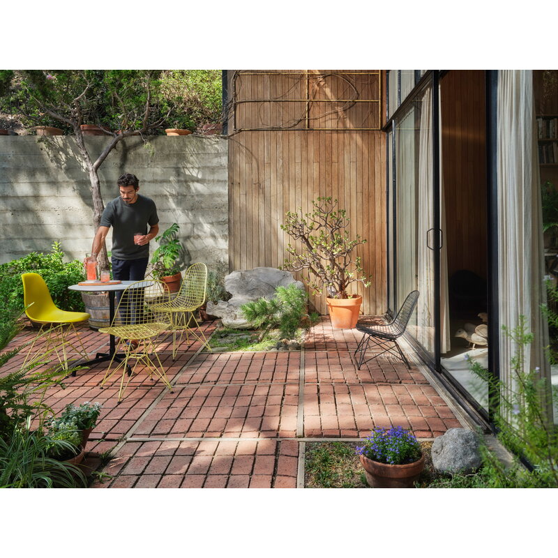 Vitra Wire Chair DKR, citron | One52 Furniture