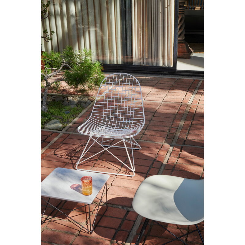 Vitra Eames LTR Occasional table, marble - basic dark | One52 Furniture