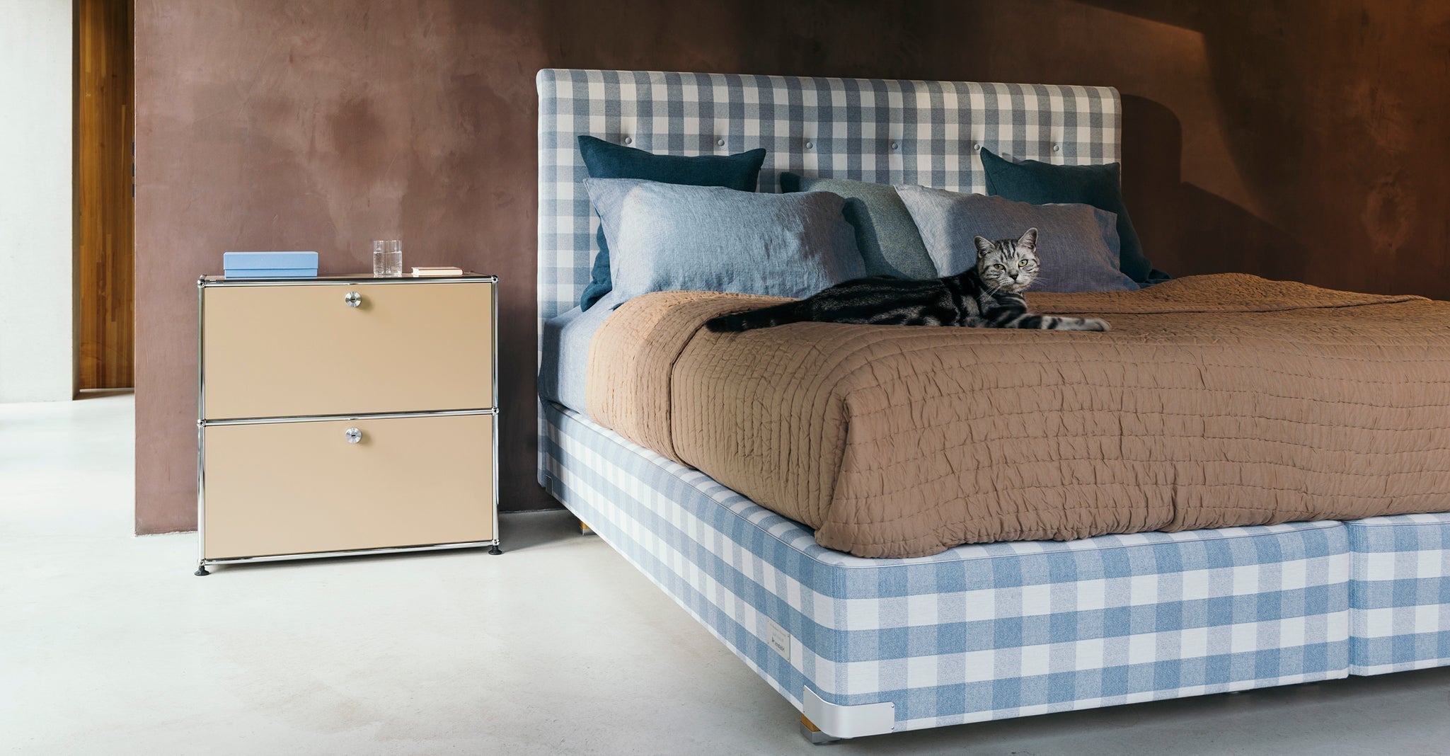 Graphite Black USM Haller storage (C1AF)|Office Furniture