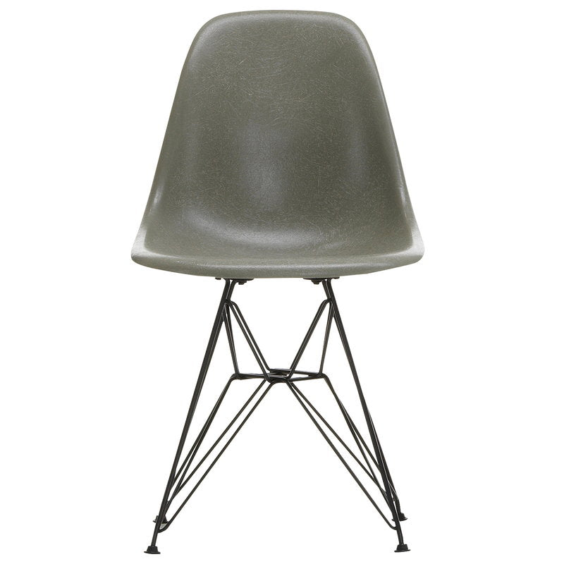 Vitra Eames DSR Fiberglass Chair, raw umber - black | One52 Furniture