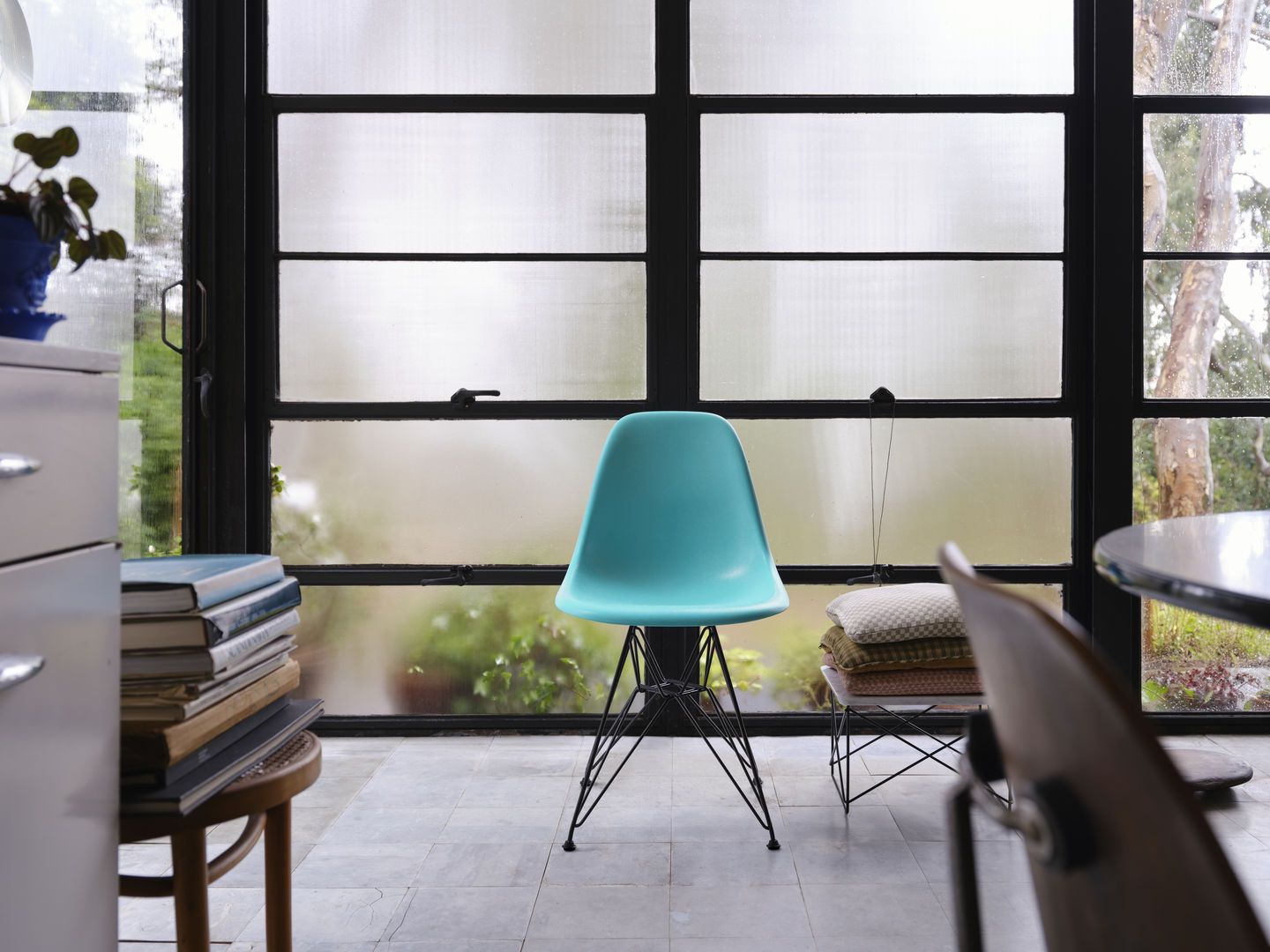 Eames Fiberglass DSR Side Chair turquoise