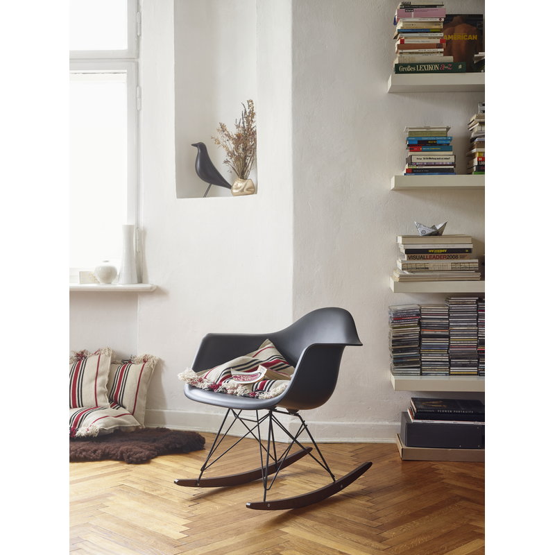 Vitra Eames House Bird, black | One52 Furniture