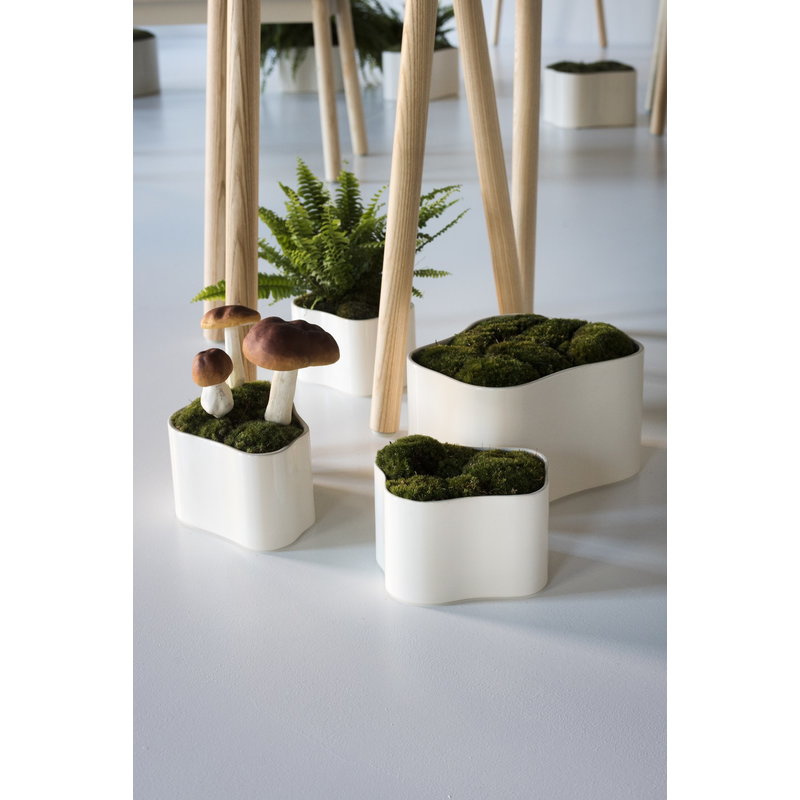 Artek|Indoor gardening, Planters & plant pots|Riihitie plant pot B, medium, white gloss