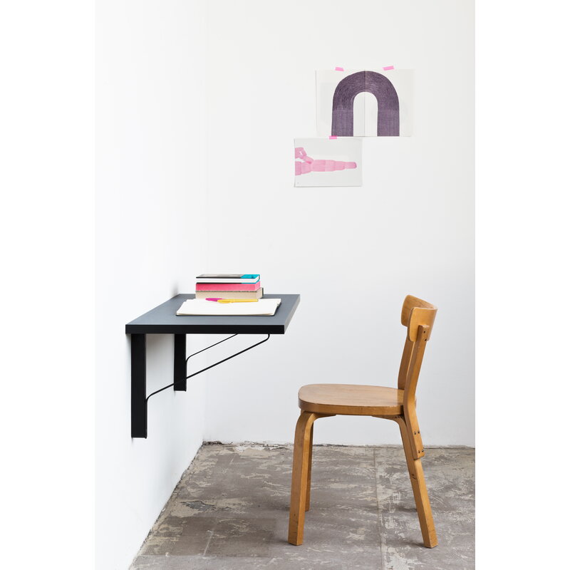 Artek|Desks|Kaari wall console REB 006, blue - red - black