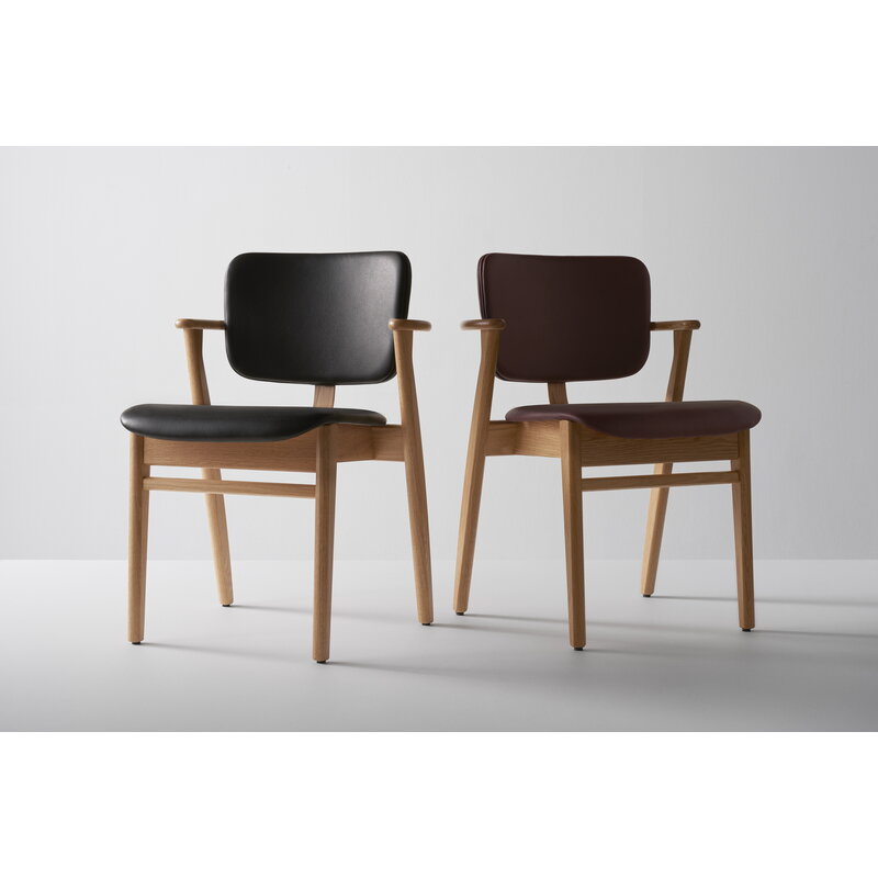 Artek|Chairs, Dining chairs|Domus chair, lacquered oak - black leather