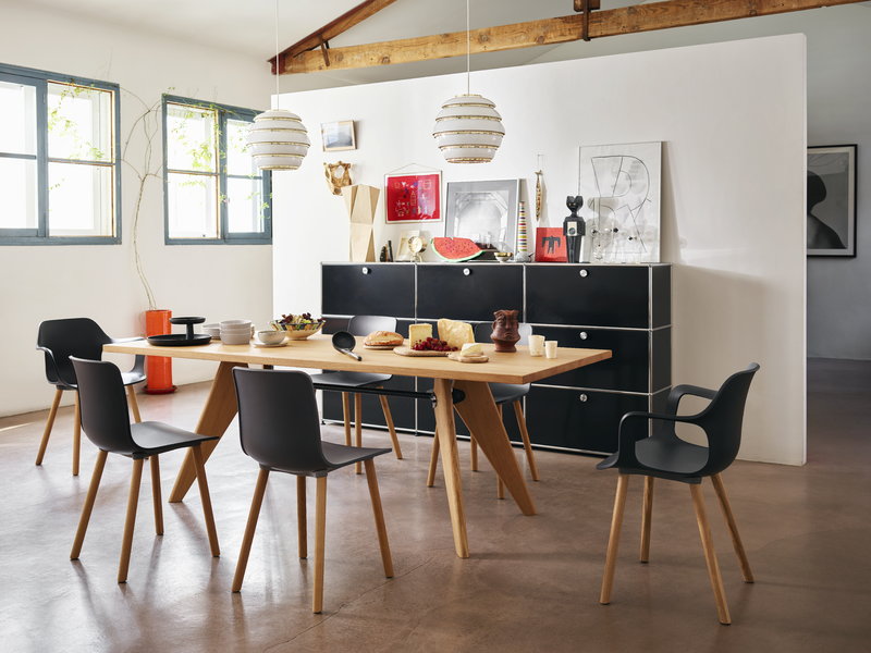 Vitra HAL Wood chair, oak - black | One52 Furniture