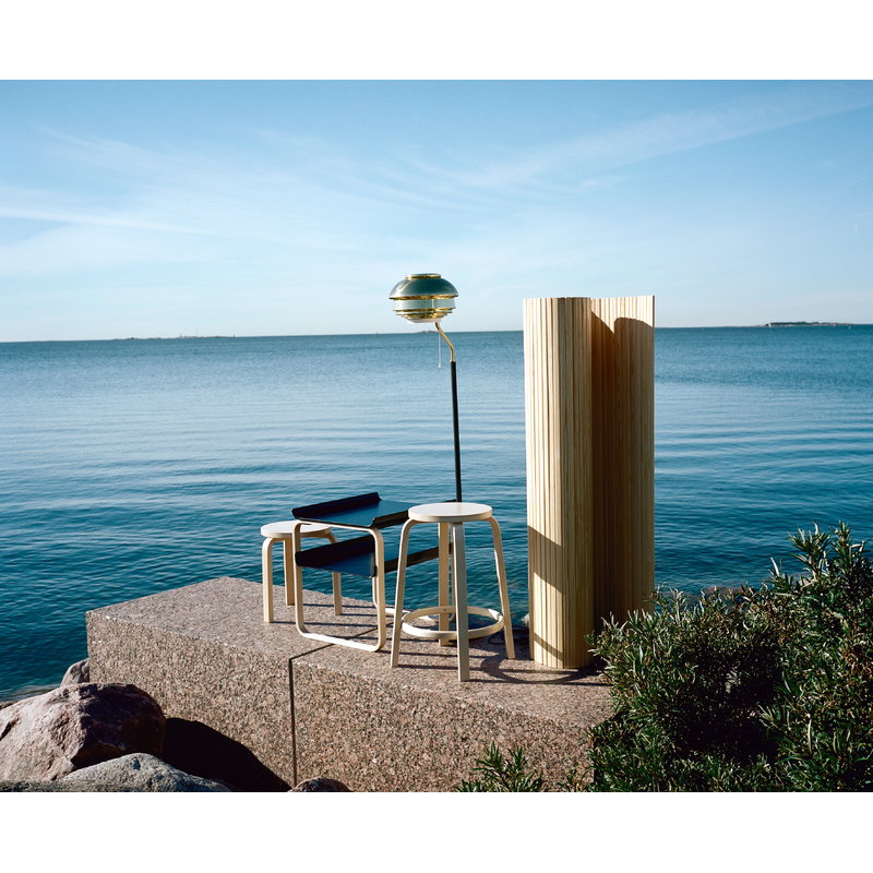 Artek|Side & end tables, Tables|Aalto side table 915, black - birch