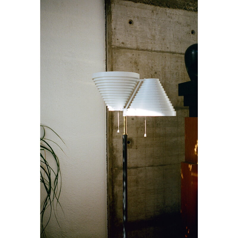 Artek|Floor lamps|Aalto floor lamp A810, stainless steel