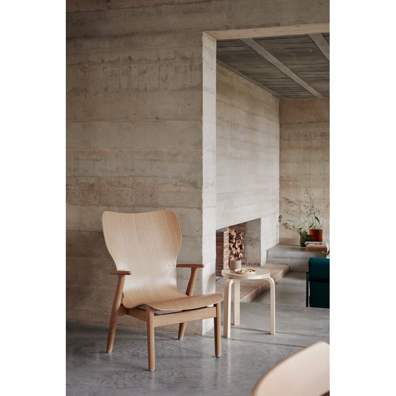 Artek|Armchairs & lounge chairs, Chairs|Domus lounge chair, lacquered birch - black leather