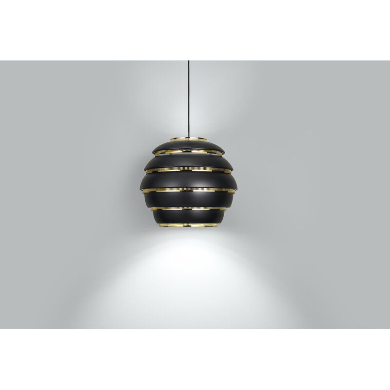 Artek|Ceiling lamps, Pendant lamps|Aalto pendant A331 "Beehive", black - brass