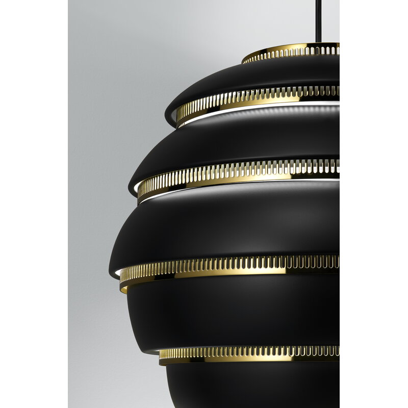 Artek|Ceiling lamps, Pendant lamps|Aalto pendant A331 "Beehive", black - brass