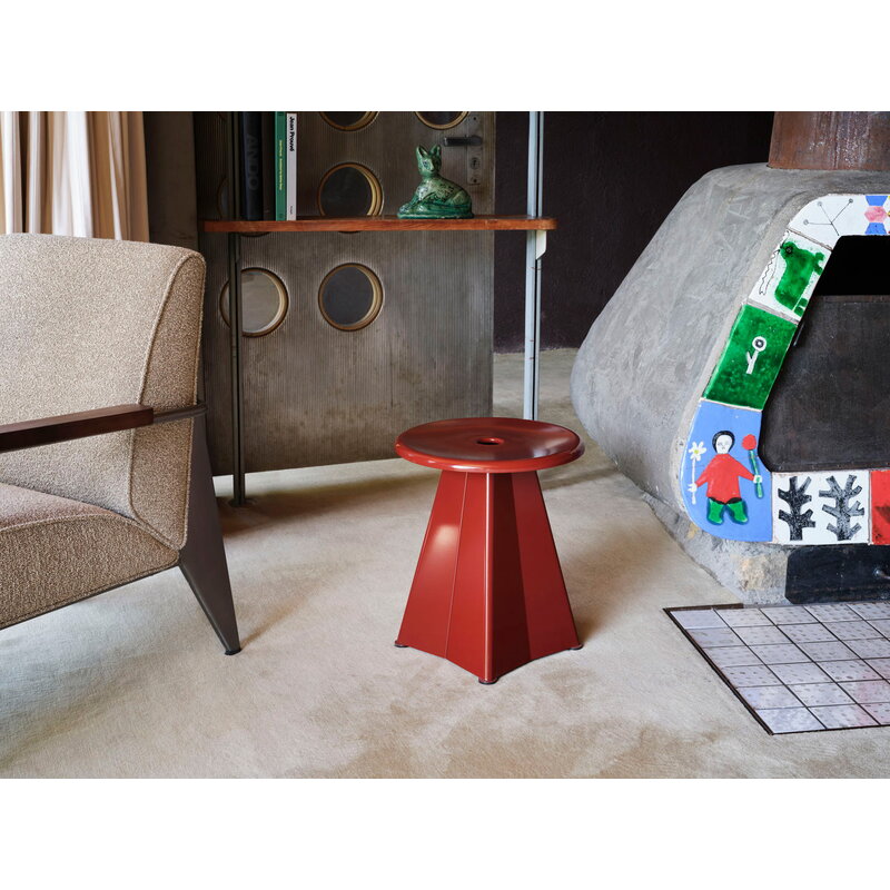 Vitra Tabouret Métallique stool, Japanese red | One52 Furniture