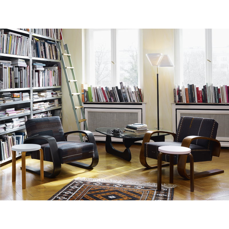 Vitra Noguchi coffee table, walnut | One52 Furniture