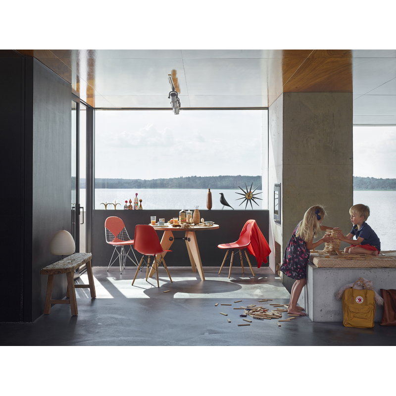 Vitra Eames House Bird, black | One52 Furniture