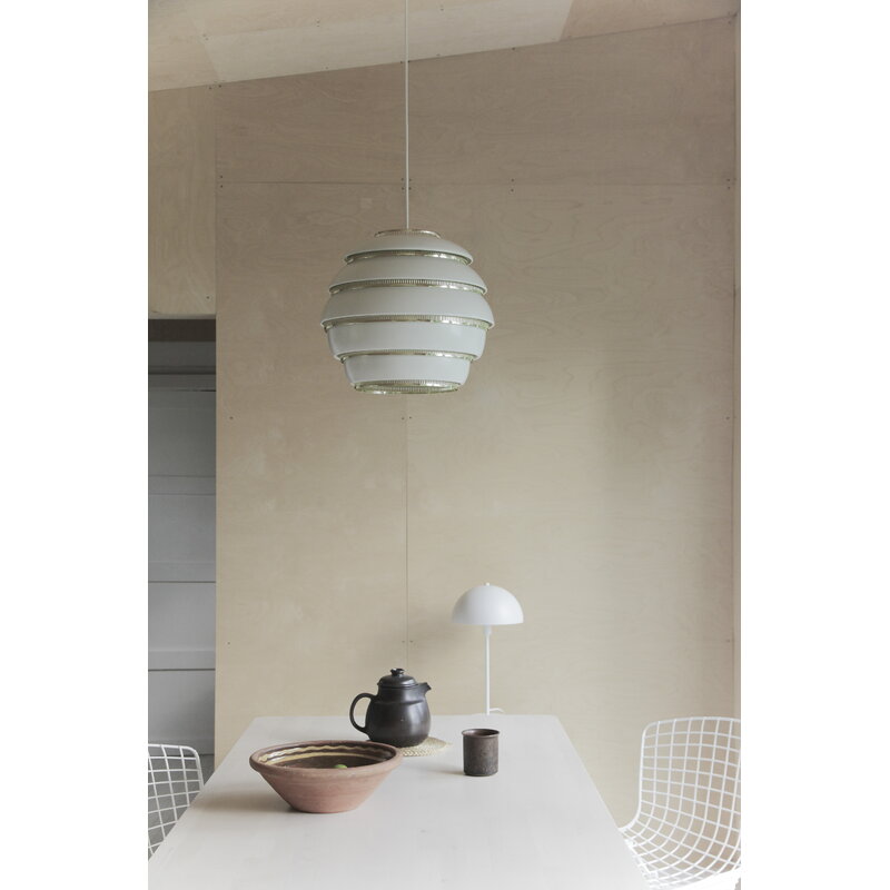 Artek|Ceiling lamps, Pendant lamps|Aalto pendant A331 "Beehive", white - chrome