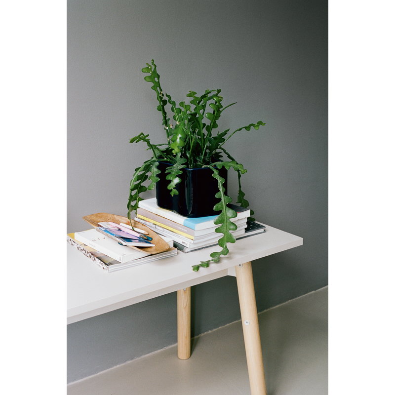 Artek|Indoor gardening, Planters & plant pots|Riihitie plant pot B, small, blue gloss