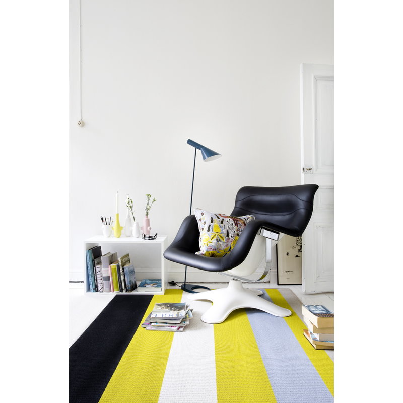 Artek|Armchairs & lounge chairs, Chairs|Karuselli lounge chair, black - white