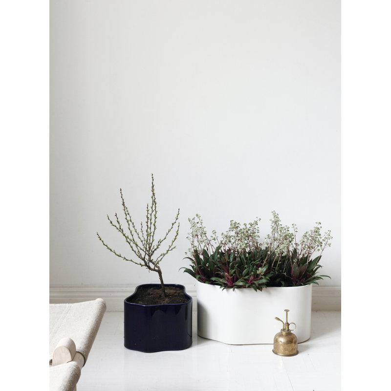 Artek|Indoor gardening, Planters & plant pots|Riihitie plant pot B, medium, blue gloss